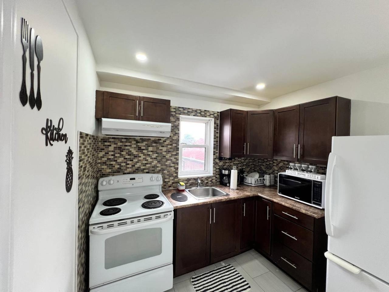 #1 Convvy-Nient Residence! Toronto Ngoại thất bức ảnh